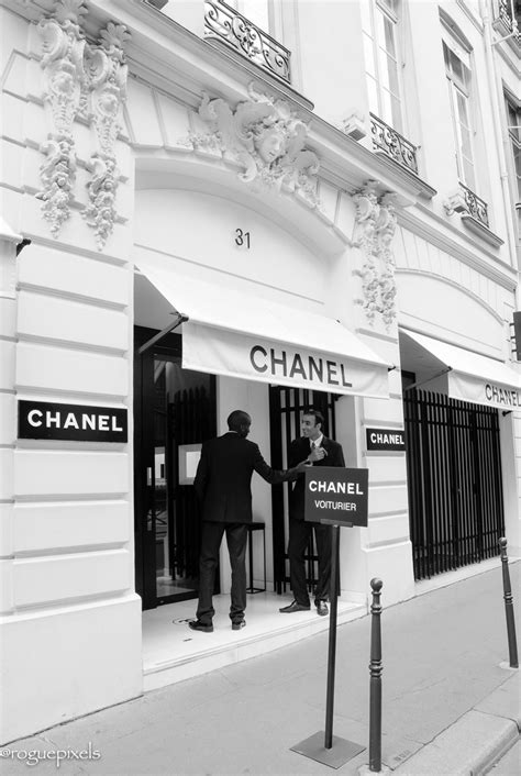 31 rue cambon 75001 paris.